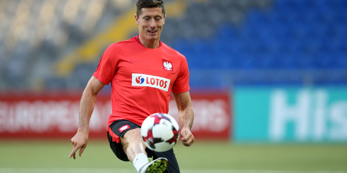 Robert Lewandowski trenuje indywidualnie