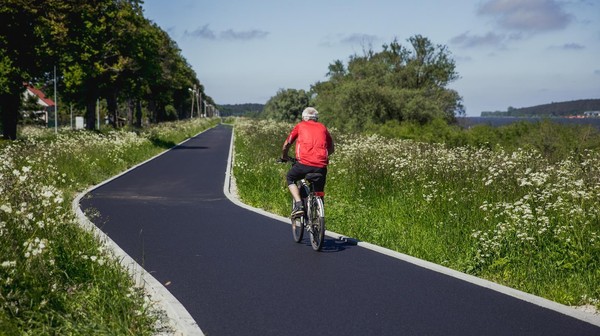 Miasto Gdańsk planuje budowę rowerowych ecostrad. Właśnie podpisano umowę na opracowanie analizy wykonania systemu szybkich tras rowerowych w pięciu lokalizacjach.