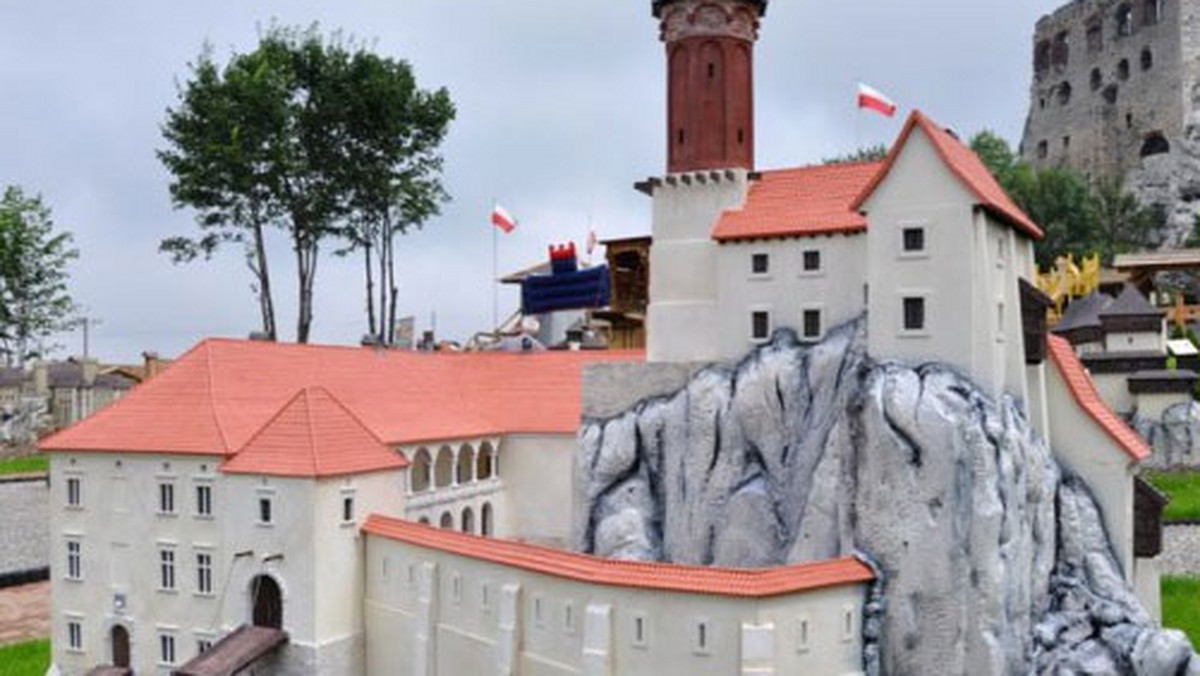 W Podzamczu powstała nowa atrakcja turystyczna - Park Zamków Jurajskich w miniaturze. Wszyscy odwiedzający Park mogą zobaczyć jak wyglądały zamki jurajskie za czasów ich świetności.