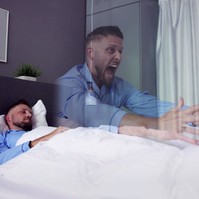 Miért beszélünk álmunkban? Az orvosok szerint ilyenkor jelezhet betegséget