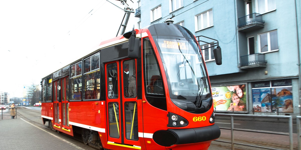 Tramwaje Śląskie pokazały wyremontowany tramwaj