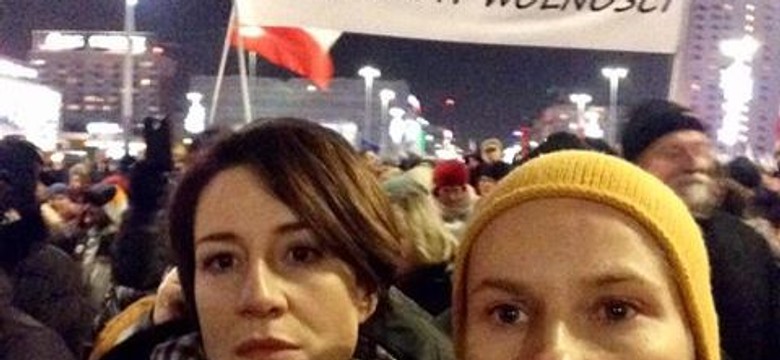 Ostaszewska na marszu KODu protestowała przeciwko "dekonstruowaniu państwa przez obecną władzę"