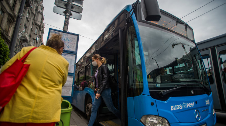 A főváros egyes részein megváltoznak a menetrendek a nyári időszakban. /Fotó:MTI/Balogh Zoltán