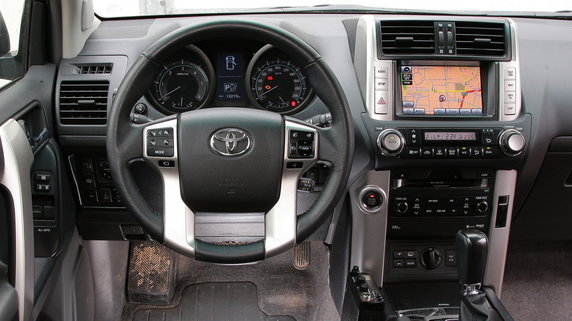 Toyota Land Cruiser 150 (od 2009 r.) – z 2011 r. za 125 000 zł