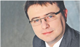 Czy pracownik, który ma ważne szkolenie bhp, musi powtarzać je w nowej firmie