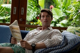 Piper és Sarah bátyja, Saxon Ratliff bőrébe a 31 éves Patrick Schwarzenegger (Arnold Schwarzenegger fia) bújt.