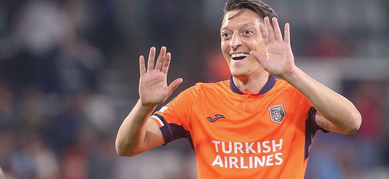 Mesut Oezil zakończył karierę piłkarską. "Czas opuścić wielką scenę futbolu"