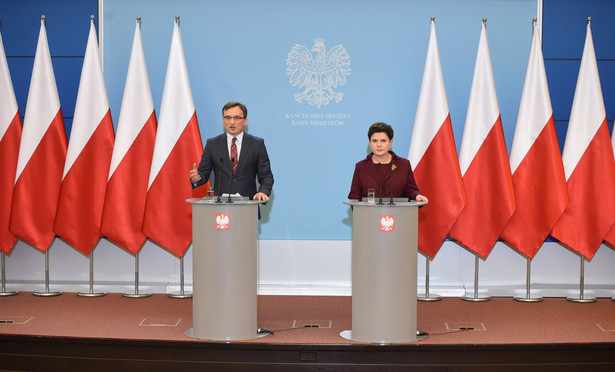 Premier Beata Szydło i minister sprawiedliwości prokurator generalny Zbigniew Ziobro