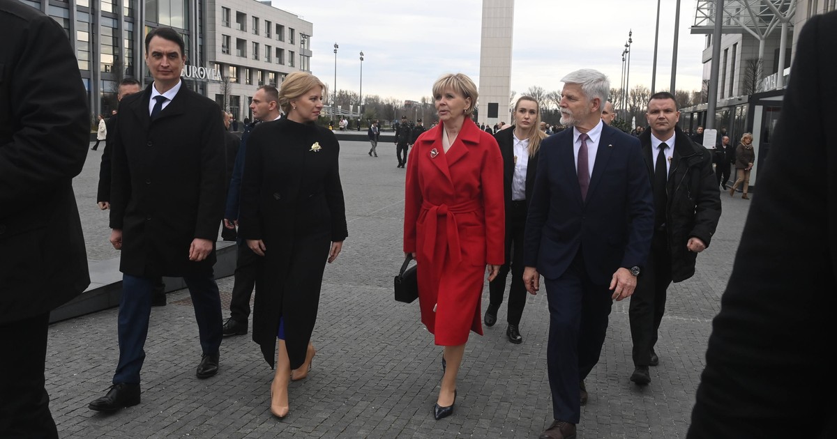 Vymírá Visegrádská skupina?  Ránu zasadil nový český prezident