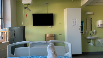 Szpitalne telewizory z własną kasą fiskalną. Nowe przepisy zaskoczyły przedsiębiorców