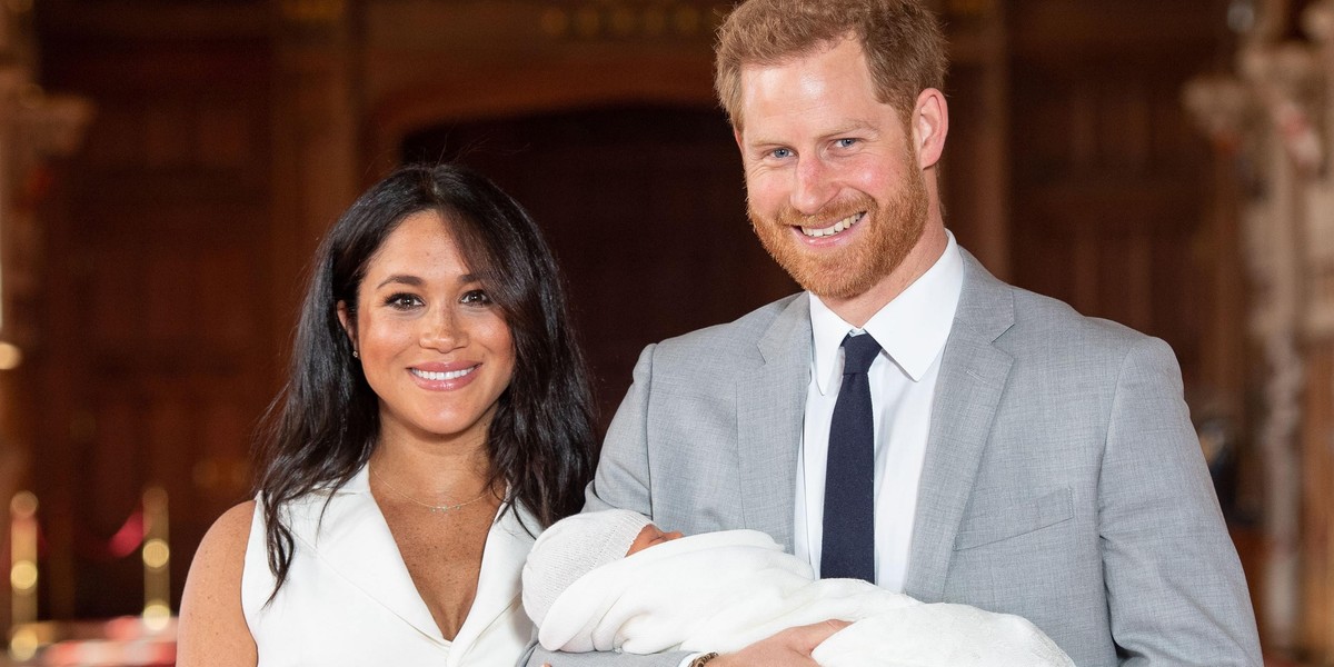 Księżna Meghan i książę Harry z synem Archim