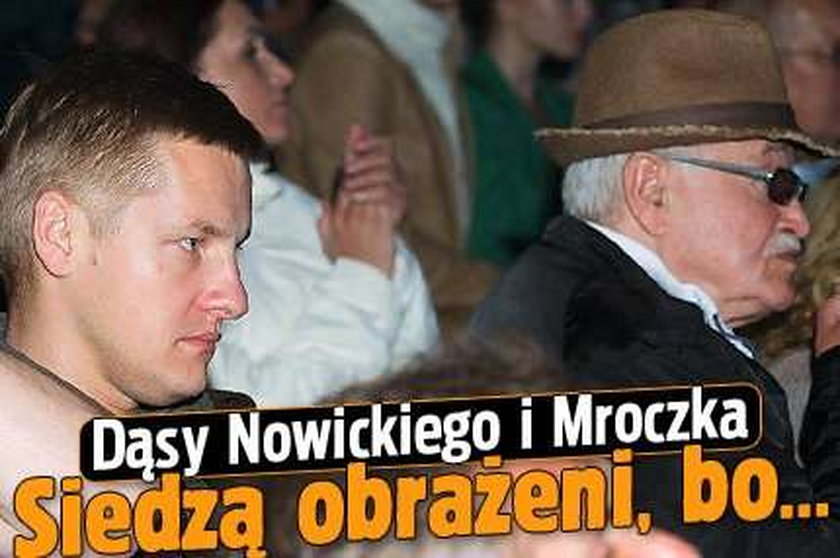 Dąsy Nowickiego i Mroczka. Siedzą obrażeni, bo...