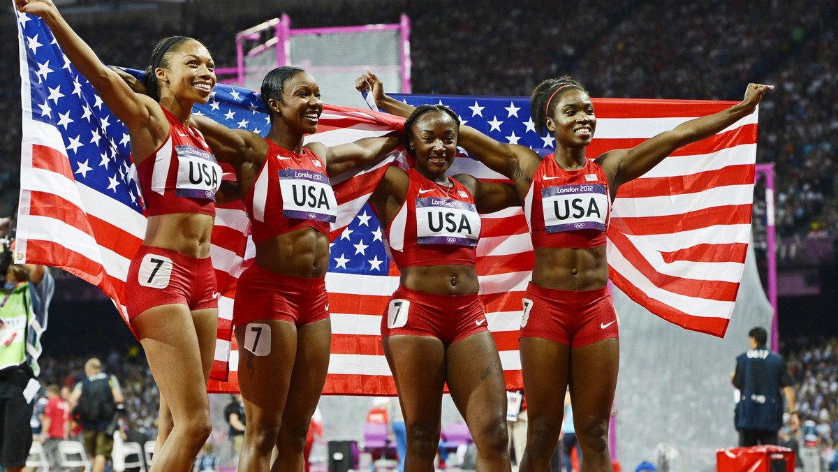 Reprezentacja Stanów Zjednoczonych wywalczyła złoty medal olimpijski w sztafecie 4x100 metrów kobiet podczas igrzysk olimpijskich w Londynie. Amerykanki po fantastycznym biegu ustanowiły również nowy rekord świata (40,82 sek.)