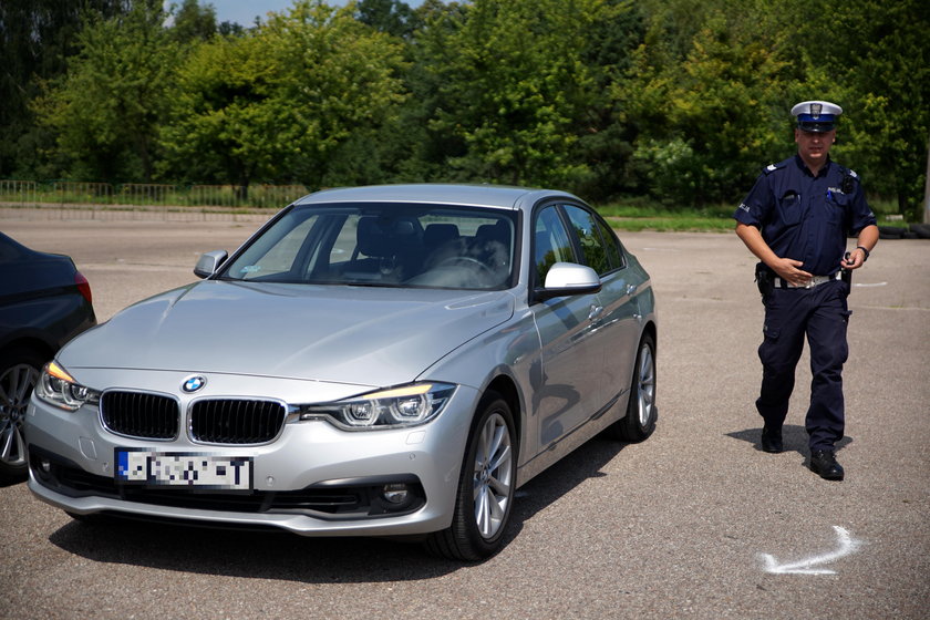 Takie BMW może wykonać pomiar prędkości, na podstawie którego policja wystawi mandat