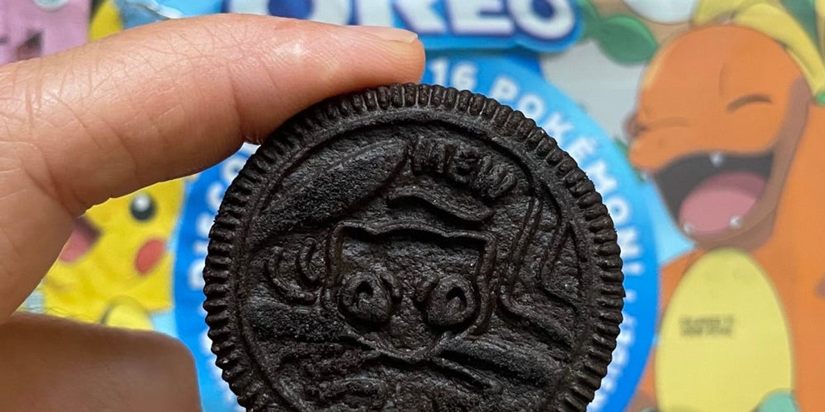 Producent Oreo opisał Mew jako "super rzadkiego mitycznego Pokemona". I wygląda na to, że to wystarczyło do rozpoczęcia fali szaleństwa