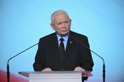 Śledztwo ws. zamachu stanu. Jest reakcja prezesa Kaczyńskiego