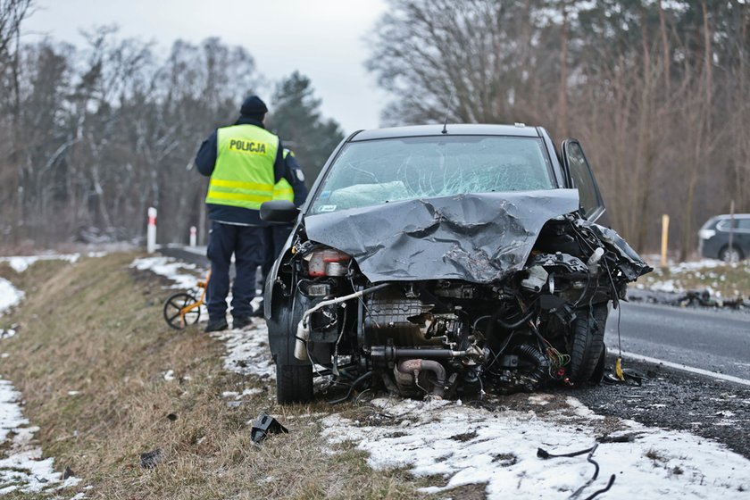 Zielona góra wypadek samochód nauka jazdy czołówka