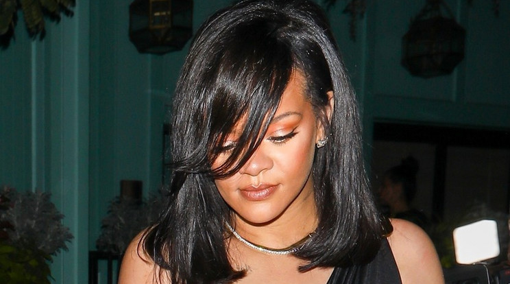Rihanna először mutatkozott nyilvánosan a szülése óta /Fotó: Profimedia