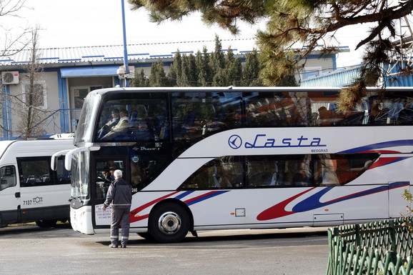 "Blic Biznis" saznaje! Pljušte tužbe protiv "Laste", dugovanja se mere milionima: Tabak presavili i radnici i privatnici