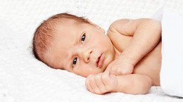 Żółtaczka u noworodka - normy, objawy, powikłania. Ile trwa i jak leczyć?
