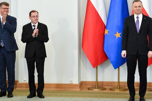 Od lewej: Maciej Wąsik, Mariusz Kamiński i Andrzej Duda.