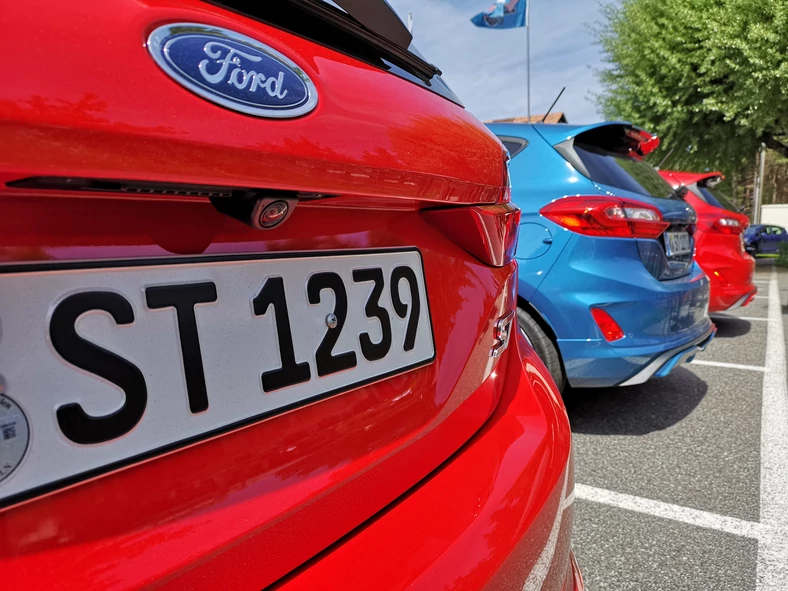 Ford Fiesta ST - oto przykład dobrze dopasowanych tablic rejestracyjnych