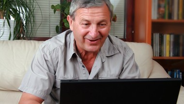 świąteczne i noworoczne prezenty dla emerytów! nie tylko dostaną pieni