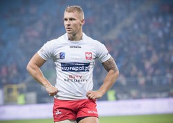 Reprezentant Polski oświadczy się na środku boiska [FOTO]