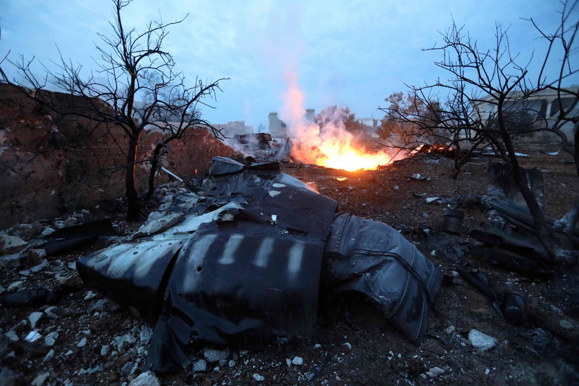 Sarqeb, Syria. Rebelianci zestrzelili rosyjski samolot szturmowy Su-25