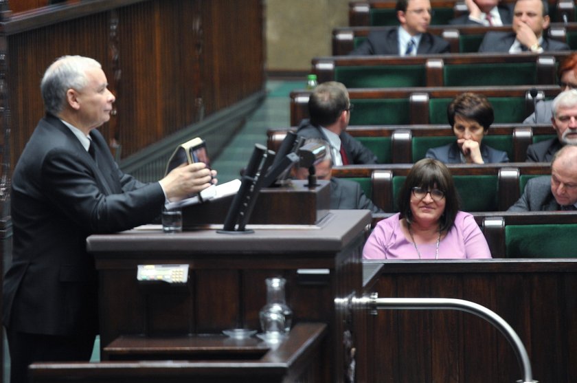 Nowy sondaż: PiS przed Platformą 