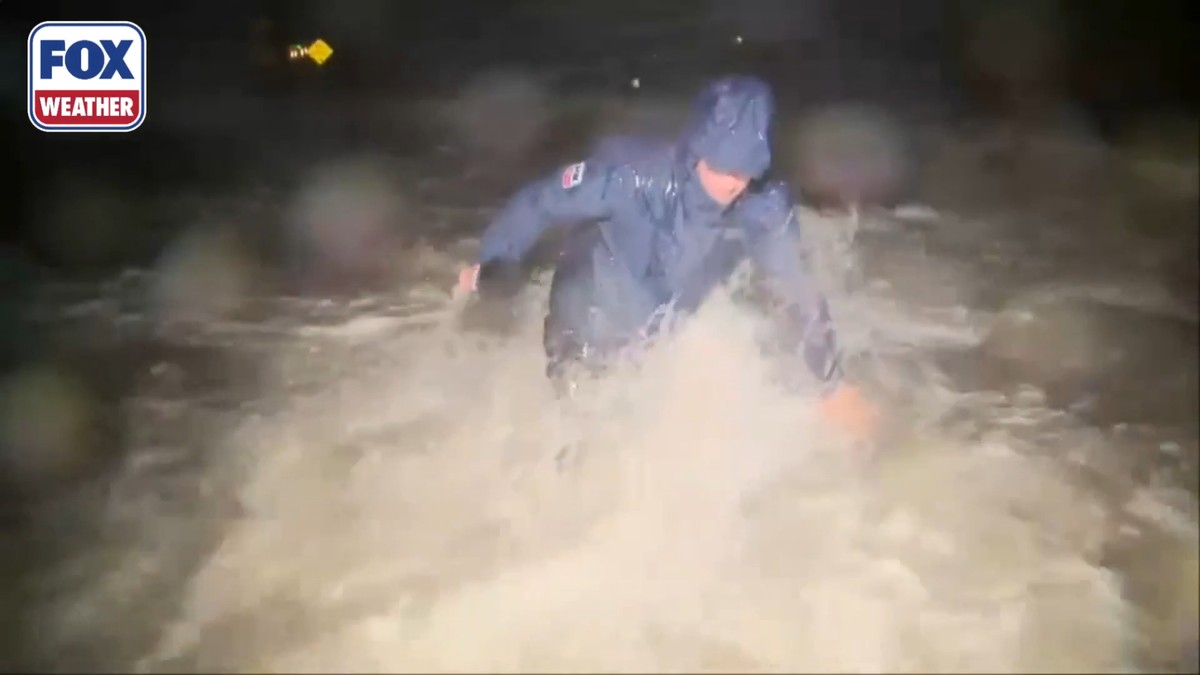 Fox News reporter nearly swept away by wave while reporting on Hurricane Lowell in Hawaii