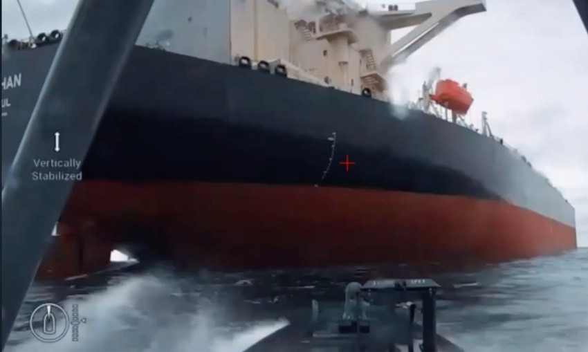 Ukrajinski dronovi napadaju brod Dašan iz ruske flote iz senke u Crnom moru 10. decembra