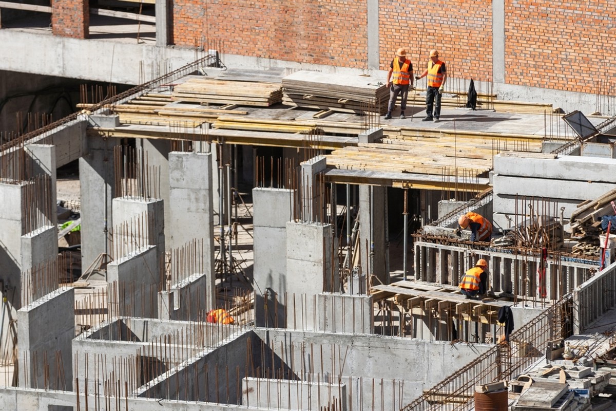 Deweloperzy komentują dane o rozpoczętych budowach mieszkań. Tego oczekują w 2026 r.