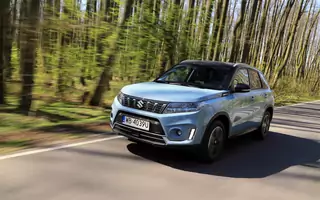 Zapoznaj się jak z nowym hybrydowym napędem spisuje się Suzuki Vitara