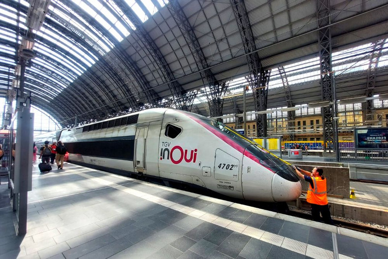Pociąg TGV 9650 do Paryża przez m.in. Strasburg