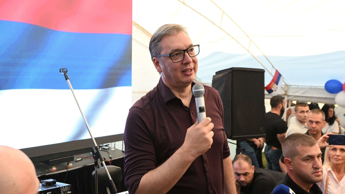 Aleksandar Vučić na skupu u selu Drežnik kod Užica