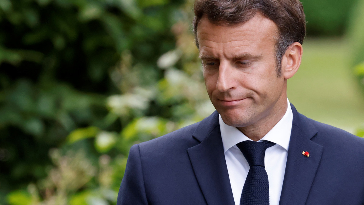 Macron się puszy ale w kasie ma pustki. Francja nad krawędzią długu
