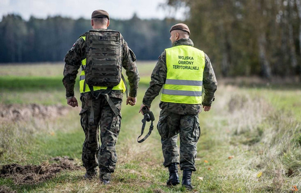 Terytorialsi "zlokalizowali i udzielili pomocy" grupie migrantów