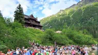 30 mln zł na elektryki dla parków narodowych. w tle konflikt o morskie