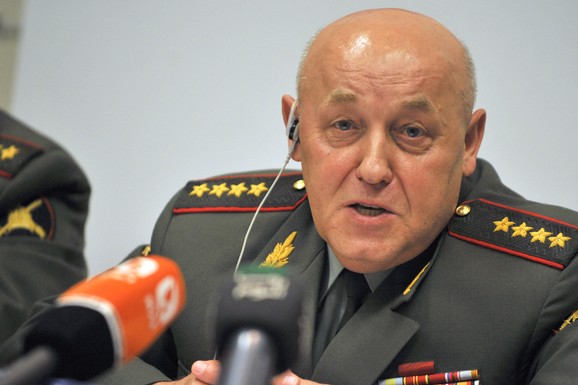 "ZAPAD DOLAZI PO NAS, DA LI ĆEMO DA PREŽIVIMO?!" Raskol u Rusiji! Komandant vojske BESAN na PUTINA: "Slab si! Cela zemlja je u opasnosti!"