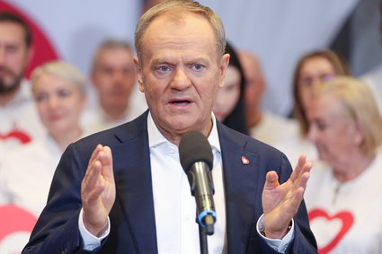 Premier Tusk oficjalnie zatrudnił konsultantów. Oto ich nazwiska