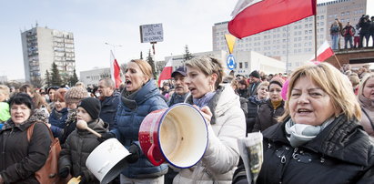 Żony strajkujących wyszły na ulice