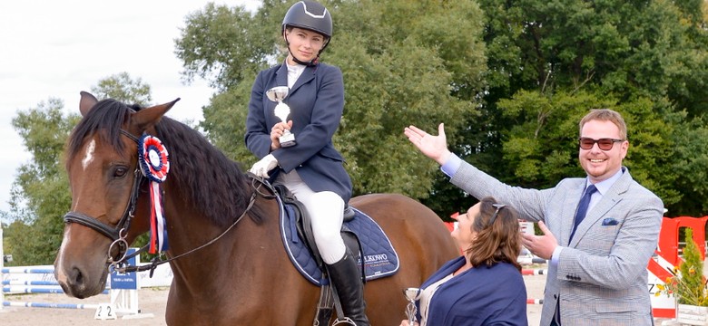 Hrabina Helena Mańkowska zadebiutowała na salonach jako nowa żona byłego męża Dominiki Kulczyk. FOTO