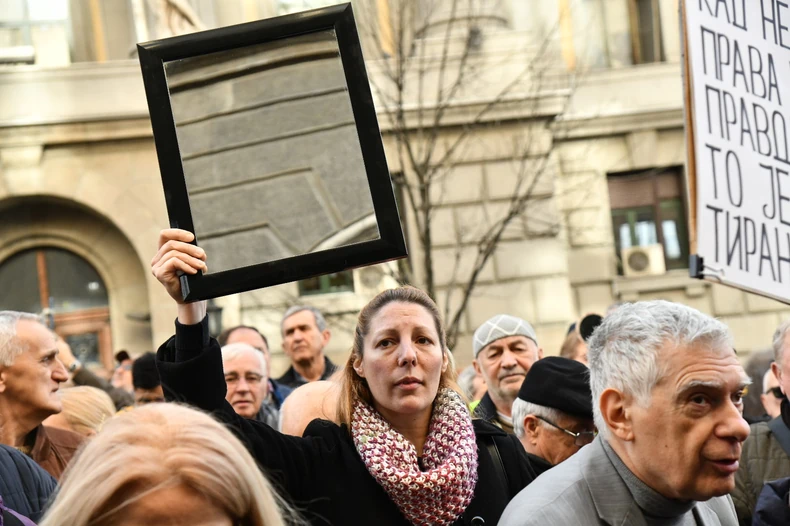 Protest ispred Apelacionog suda zbog oslobađajuće presude za ubistvo Slavka Ćuruvije
