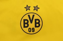 Komentatorzy klubowej telewizji Borussii wyśmiewali się i przekręcali nazwiska włoskich piłkarzy. Zostali za to ukarani