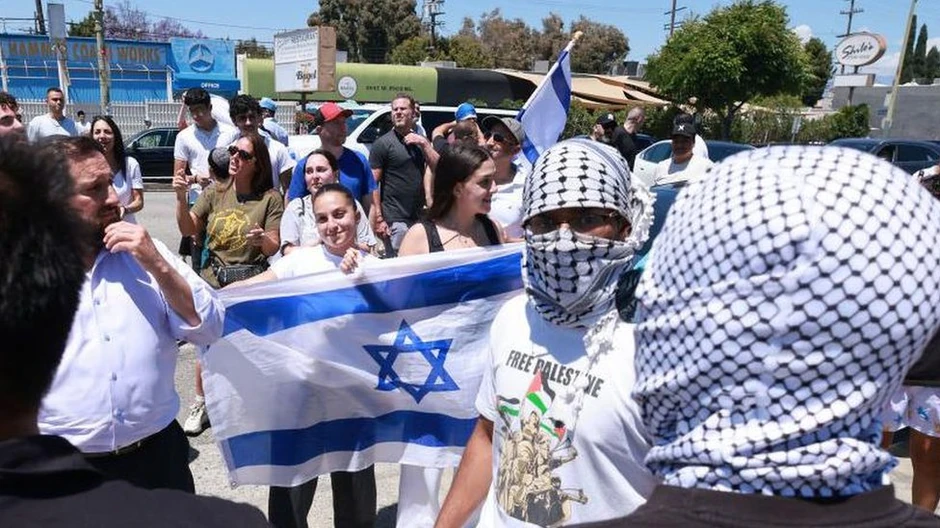 Rat Izraela i Paslestinaca podstakao je proteste u Americi, a okuljaju se pristalice obeju strana | Foto: Getty Images