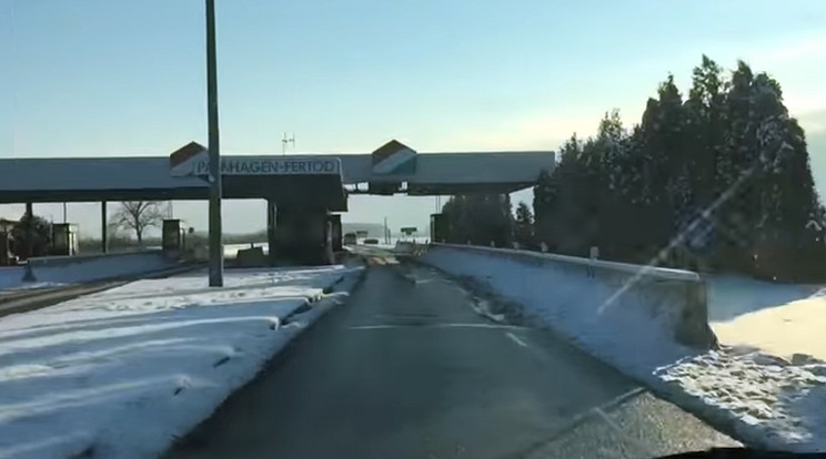 Az osztrákok biztos nem tudnak havas úton vezetni... / Fotó: Youtube