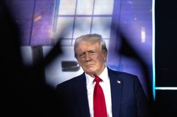 Trump finansowany przez ukraińskich oligarchów? W sieci krąży fałszywy film