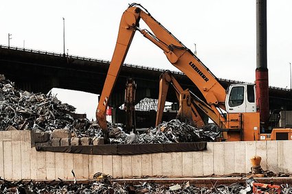 Chiny zakażą importu złomu. Miedź najdroższa od 5 miesięcy