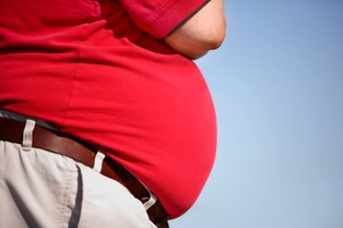 Waga i płeć wpływa na śmierć z powodu Covid-19 [TABELA BMI]